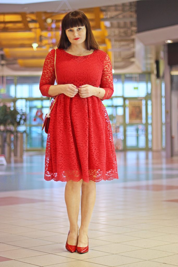 czerwona sukienka na sylwestra